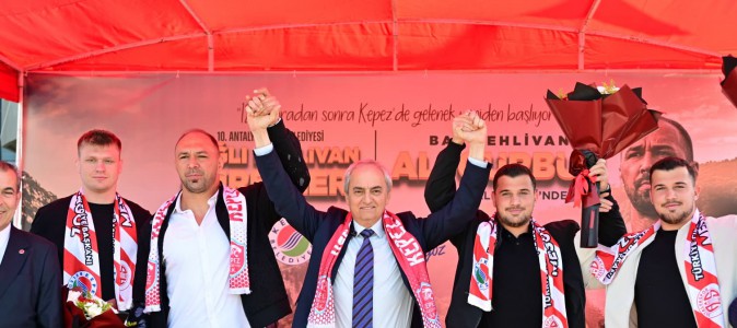 Yağlı güreşlerin efsane ismi Ali Gürbüz Kepez’de