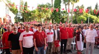 Dokumapark’ta milli heyecan: binlerce Antalyalı Kepez’de dev ekranda buluştu