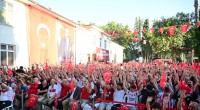 Dokumapark’ta milli heyecan: binlerce Antalyalı Kepez’de dev ekranda buluştu