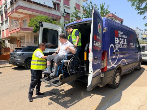 Kepez’de engelleri aşan hizmet