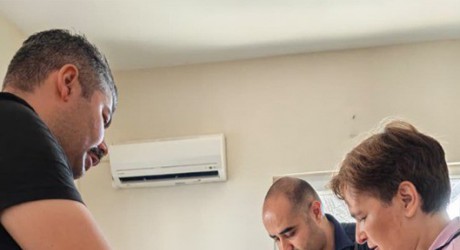 Kepez zabıtası kaybolan bir cüzdanı değil, bir hatırayı sahibine ulaştırdı