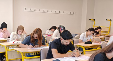 Kepez’in destek eğitim kursları gençleri hayalleriyle buluşturuyor