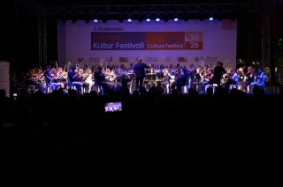 Kepez’de festival coşkusu barış ezgileriyle buluştu