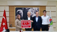 Kepez’in gururu Serhat’a Kocagöz’den burs desteği
