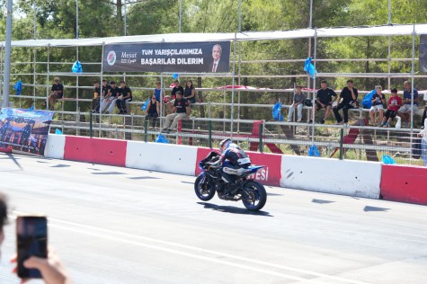 Kepez’de Moto Drag heyecanı start aldı