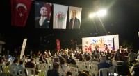 Zafer Mahallesi’nde çocukların yüzü Sahne Kepez’le güldü