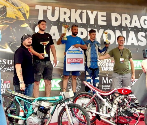 Hız Tutkunları Kepez’de Buluştu: Motodrag Şampiyonası'nda Dereceler Sahiplerini Buldu!