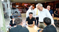 ”Temiz Kepez” İçin El Ele:  Başkan Kocagöz Şafak Esnafıyla Omuz Omuza!