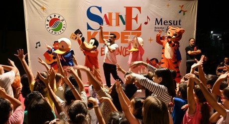 Sahne Kepez ile çocukların neşesi Yeni Mahalle'de