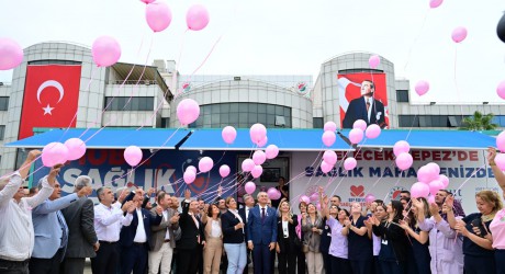 Başkan Kocagöz’den Meme Kanseri Farkındalığına Pembe Balonlu Destek