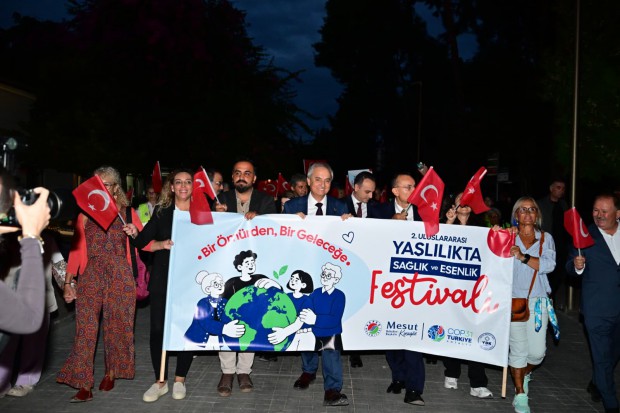 İkinci Bahar Kepez’de Çiçek Açtı:  11 Ülkeden Bilim İnsanı ve Yaşlılar Dokumapark’ta Buluştu