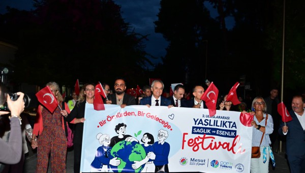 İkinci Bahar Kepez’de Çiçek Açtı:  11 Ülkeden Bilim İnsanı ve Yaşlılar Dokumapark’ta Buluştu 