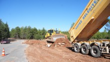 Kepez’de güvenli ulaşım için Aktoprak’ta yol düzenlemesi