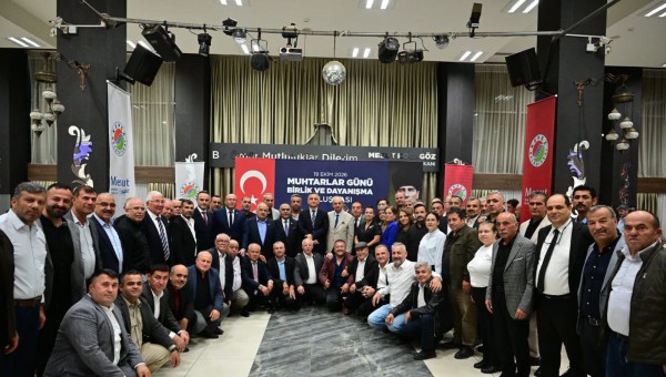 Kepez’in muhtarları Birlik ve Dayanışma sofrasında buluştu 