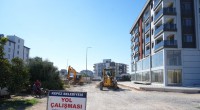Altınova Orta Mahallesi’nde yollar yenileniyor