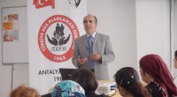 Prof. Canatan’dan kadınlara sağlık bilgileri