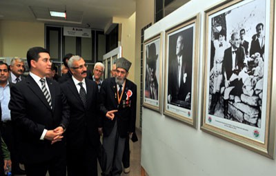 Kepezden Atatürk Fotoğrafları sergisi