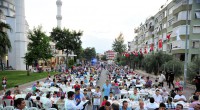 Tütüncü yol arkadaşları ile iftarda buluştu