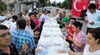 Tütüncü yol arkadaşları ile iftarda buluştu